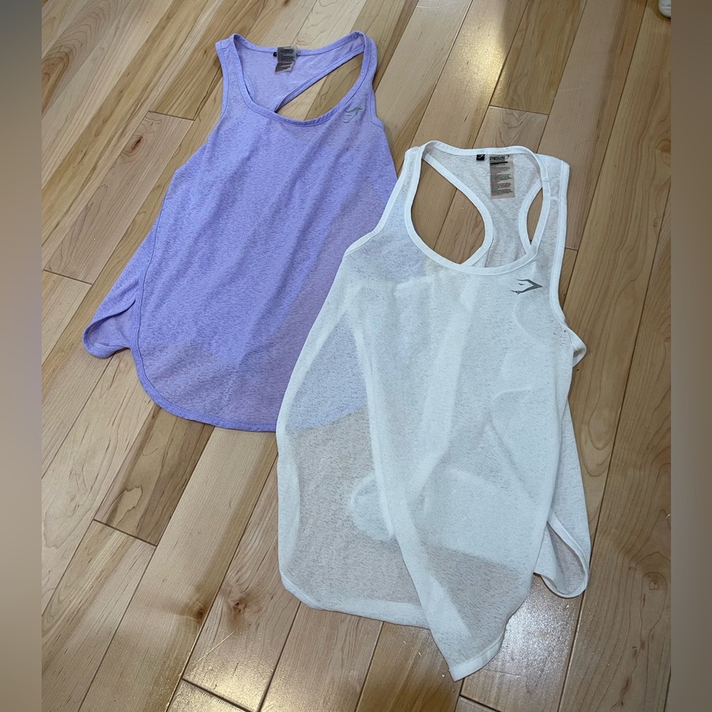 GYMSHARK BREEZE TANKS (2)